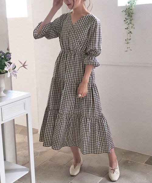 one after another NICE CLAUP（ワンアフターアナザーナイスクラップ）の「カシュクールティアードロングワンピース（ワンピース・レディース・モカ/ブラウン系その他・FREE）」の8枚目の写真