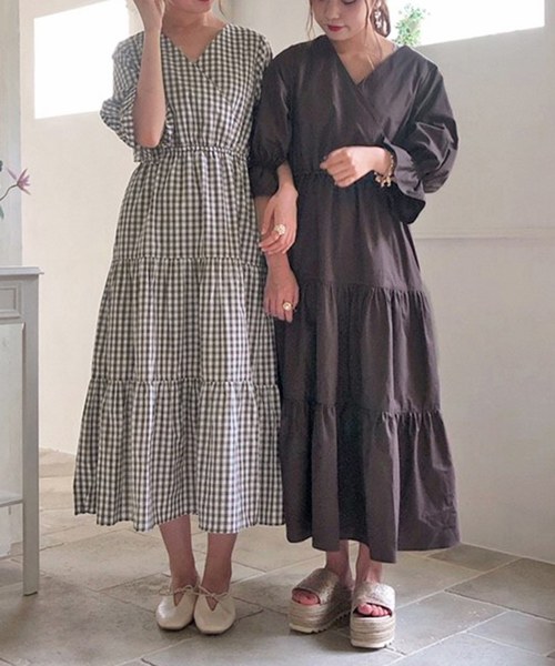 one after another NICE CLAUP（ワンアフターアナザーナイスクラップ）の「カシュクールティアードロングワンピース（ワンピース・レディース・モカ/ブラウン系その他・FREE）」の10枚目の写真