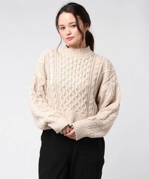 archives（アルシーヴ）の「バックレースアップケーブルニット（ニット/セーター・レディース・ブラック/ブラウン/アイボリー/ラベンダー・MEDIUM）」の8枚目の写真