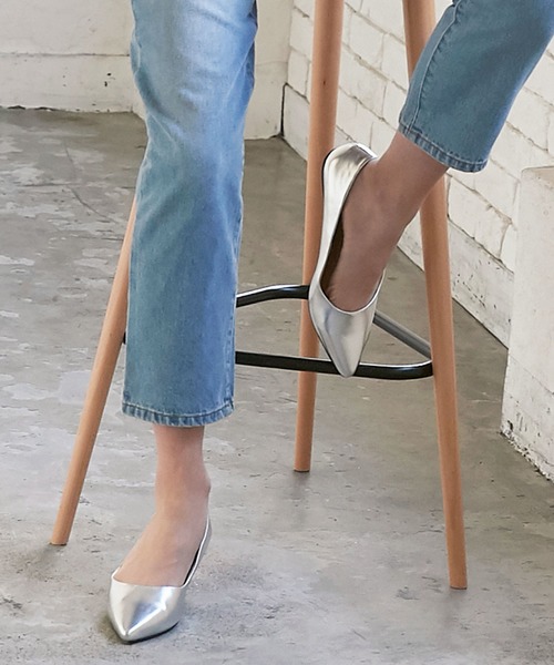 KOBE LETTUCE（コウベレタス）の「ポインテッドトゥベーシックフラットパンプス（パンプス・レディース・ブラック/パイソン/テラコッタ/グレイッシュベージュ/その他/レオパード/グリーン/パープル/ブラウン系その他/ピンク/シルバー/ブラウン/イエロー/ライトグリーン/その他1/ホワイト系その他/ピンク系その他/ホワイト/ブラック系その他/カーキ/ブラック系/ベージュ系/その他2/ホワイト系その他2・LL/S/M/L）」の20枚目の写真