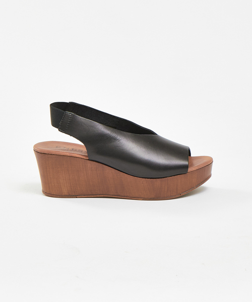 PICHE ABAHOUSE（ピシェ アバハウス）の「★ENESS/Ｖカットサンダル（サンダル・レディース・ブラック/ブラウン・37/38/36）」の7枚目の写真