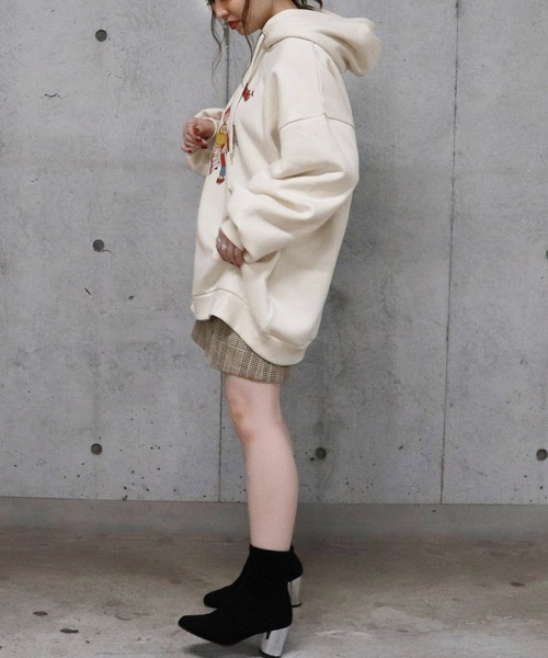 PairPair（ペアペア）の「男の子＆女の子お菓子プリントビッグパーカー（パーカー・レディース・アイボリー/モカ・FREE）」の7枚目の写真