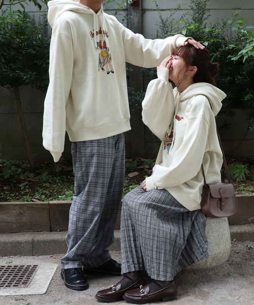 PairPair（ペアペア）の「男の子＆女の子お菓子プリントビッグパーカー（パーカー・レディース・アイボリー/モカ・FREE）」の3枚目の写真