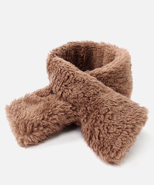 AZUL by moussy（アズールバイマウジー）の「BOA TIPPET/ボアティペット（マフラー・レディース・ブラック/ベージュ/ブラウン・FREE）」の2枚目の写真