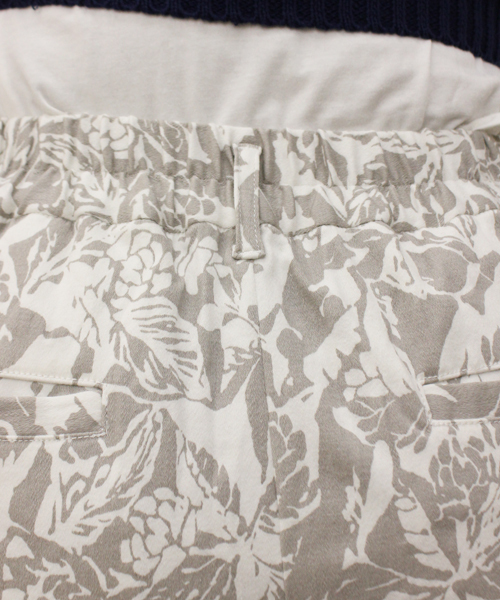 mystic（ミスティック）の「リゾート柄テーパードパンツ（その他パンツ・レディース・グレー/グリーン/ブルー・1/2）」の8枚目の写真