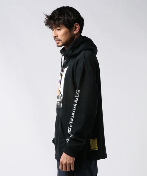 VENCEEXCHANGE(ヴァンスエクスチェンジ)の「TCポンチネックジップパーカー(パーカー・メンズ・ホワイト/ブラック/ベージュ・M/L)」の4枚目の写真