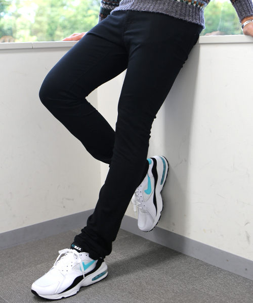 green label relaxing（グリーンレーベルリラクシング）の「[WEB限定]　★★STRC/CHINO スキニー 5Pパンツ ◆（チノパンツ・メンズ・ブラック/ベージュ/ロイヤルブルー・X-LARGE/MEDIUM/SMALL/X-SMALL/LARGE）」の2枚目の写真