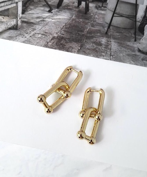 TIMELESS&THREE(タイムレスアンドスリー)の「シックネスデザインピアス(ピアス(両耳用)・レディース・G/H/A/B/C/D/E/F/Y/N/I/T/O/W/R/K/U/P/S/Q/L/J/Z/V/M/X/その他2/その他1/その他3/その他4/その他5・FREE)」の9枚目の写真