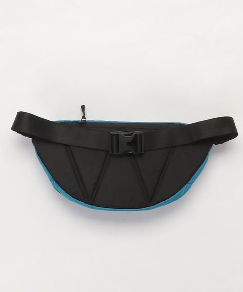 WILD THINGS（ワイルドシングス）の「【WILD THINGS/ワイルドシングス】DELFY ボディバック / WT-380-1004（ボディバッグ/ウエストポーチ・メンズ・ブラック/ベージュ/ターコイズブルー・FREE）」の4枚目の写真