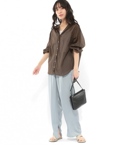 LAKOLE(ラコレ)の「トングフラットサンダル / LAKOLE(サンダル・レディース・キャメル/クリーム/ブラック・LARGE/MEDIUM)」の6枚目の写真