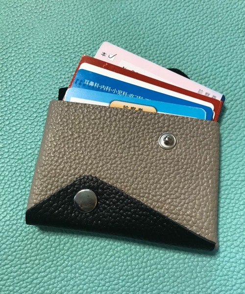 PARKS TOKYO SELECT(パークストウキョウセレクト)の「【kostikal./コスティカル】(KST)名刺入れ(名刺入れ・メンズ・キャメル/ブラック/ブラウン/ブラック系その他/チョコ/ライトグリーン/オレンジ/グレイッシュベージュ/ワイン/ブラウン系その他/ピンクゴールド/オレンジ系その他2/パープル系その他/オレンジ系その他/レッド系その他2/ブラック×パープル/ピンク系その他2/ブラウン系その他4/パープル系その他2/ブラウン系その他2/ベージュ系その他/レッド系その他/ブルー系その他2/ベージュ系その他2/ブラック系その他2/ブルー系その他/ピンク系その他/ブラウン系その他3/ネイビー系2/ベージュ系3/ベージュ系4/ベージュ系5/ベージュ系6/ネイビー系/ネイビー系1/レッド系その他6/レッド系その他7/ベージュ系/ベージュ系1/ベージュ系2/ベージュ系その他3/ベージュ系その他4/ベージュ系その他5/ベージュ系その他6/ベージュ系その他7/レッド系その他5/パープル系その他3/レッド系その他3/レッド系その他4/ブラウン系その他5/ブラック系その他3/ブルー系その他3/ピンク系1/ホワイト系その他2/ホワイト系その他3/ピンク系/ブルーグリーン/ターコイズブルー/ピンク/ネイビー/ブラック×ブラック/クリーム/ホワイト系その他/レッド/ホワイト/パープル/ターコイズブルー系/ターコイズブルー系2/ターコイズブルー系3/ピンク系2/サーモンピンク/ピンク系3/ベージュ系7/ピンク系その他3/パープル系その他4/ベージュ系8/ネイビー系3/ホワイト系その他4・ONE SIZE)」の11枚目の写真