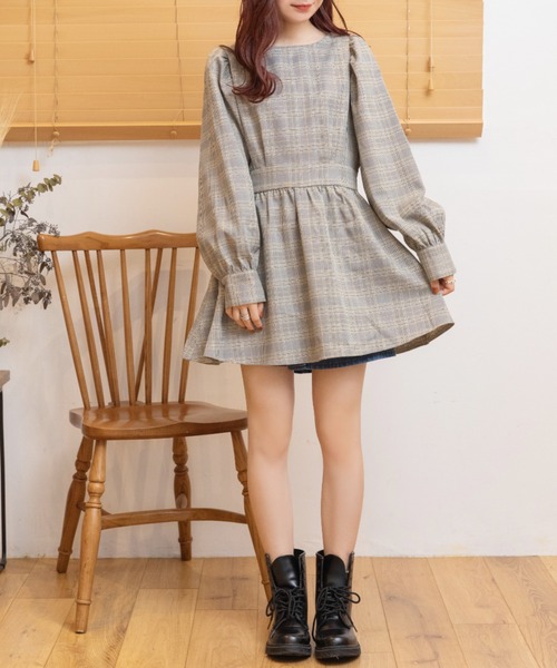 Mysa&Liina(ミーサリーナ)の「後ろリボンペプラムチュニック(チュニック・レディース・ベージュ/ブラウン/グレー・M)」の9枚目の写真