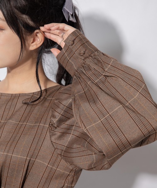 Mysa&Liina(ミーサリーナ)の「後ろリボンペプラムチュニック(チュニック・レディース・ベージュ/ブラウン/グレー・M)」の5枚目の写真