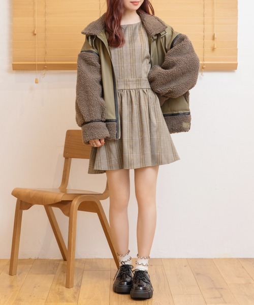 Mysa&Liina(ミーサリーナ)の「後ろリボンペプラムチュニック(チュニック・レディース・ベージュ/ブラウン/グレー・M)」の15枚目の写真