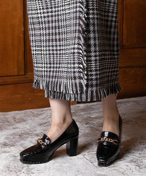 RANDA（ランダ）の「チェーンヒールローファーシューズ（ローファー・レディース・ブラック/ダークブラウン・S/M/L/LL）」の3枚目の写真