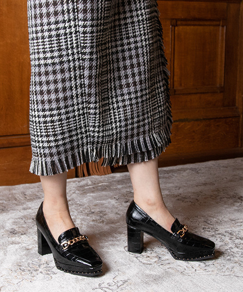 RANDA（ランダ）の「チェーンヒールローファーシューズ（ローファー・レディース・ブラック/ダークブラウン・S/M/L/LL）」の4枚目の写真