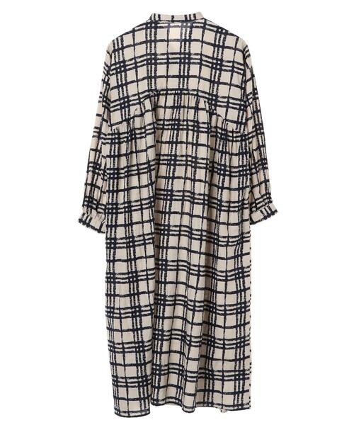 CRAFT STANDARD BOUTIQUE（クラフトスタンダードブティック）の「バンドカラーギャザー2WAYワンピース●（ワンピース・レディース・ベージュ/チェック/モカ/その他14/グレー/ネイビー・FREE）」の19枚目の写真