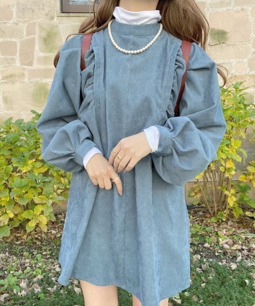 Mysa&Liina(ミーサリーナ)の「前後2WAY袖ギャザーチュニック(チュニック・レディース・チャコールグレー/ベージュ/オフホワイト/ピンク/ブルー・M)」の5枚目の写真