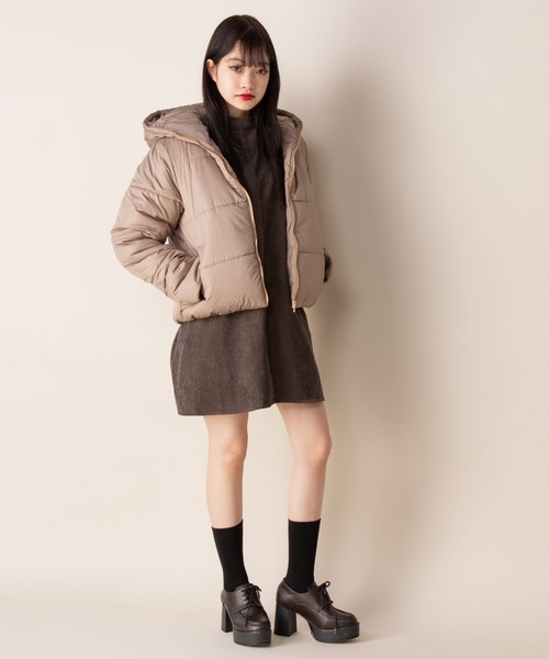 Mysa&Liina(ミーサリーナ)の「前後2WAY袖ギャザーチュニック(チュニック・レディース・チャコールグレー/ベージュ/オフホワイト/ピンク/ブルー・M)」の14枚目の写真