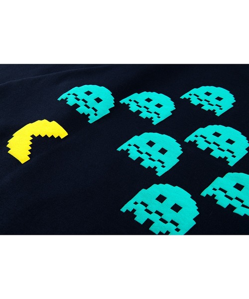 MEDICOM TOY LIFE ENTERTAINMENT(メディコムトイライフエンターテイメント)の「MLE CREW NECK SWEAT "PAC-MAN"(スウェット・メンズ・ネイビー・LARGE/X-LARGE/SMALL/MEDIUM)」の8枚目の写真