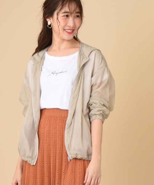 INTERPLANET（インタープラネット）の「抗菌撥水ポケッタブルブルゾン（ブルゾン・レディース・グレイッシュベージュ/チャコールグレー/ラベンダー・FREE）」の2枚目の写真