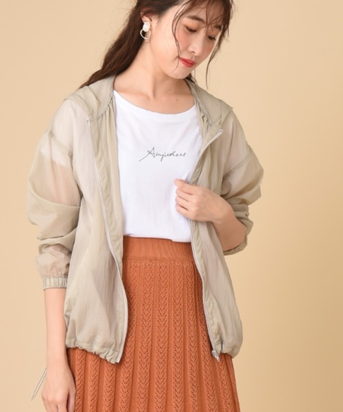 INTERPLANET（インタープラネット）の「抗菌撥水ポケッタブルブルゾン（ブルゾン・レディース・グレイッシュベージュ/チャコールグレー/ラベンダー・FREE）」の7枚目の写真