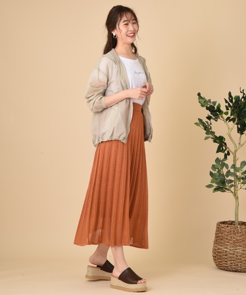 INTERPLANET（インタープラネット）の「抗菌撥水ポケッタブルブルゾン（ブルゾン・レディース・グレイッシュベージュ/チャコールグレー/ラベンダー・FREE）」の11枚目の写真