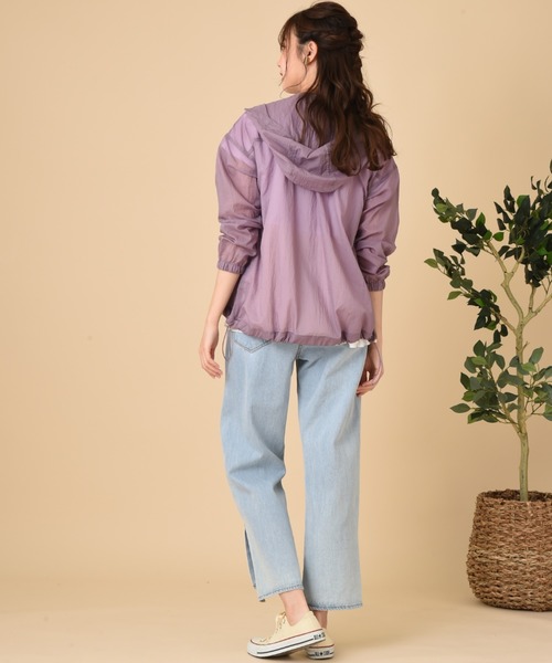 INTERPLANET（インタープラネット）の「抗菌撥水ポケッタブルブルゾン（ブルゾン・レディース・グレイッシュベージュ/チャコールグレー/ラベンダー・FREE）」の17枚目の写真