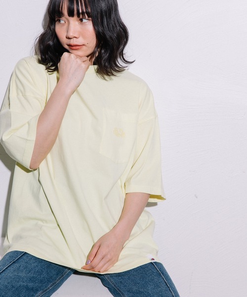 FRUIT OF THE LOOM(フルーツオブザルーム)の「刺繍ポケット付きBIGTシャツ / オーバーサイズ / ユニセックス / シンプル(Tシャツ/カットソー・メンズ・パープル/サックスブルー/イエロー/ピンク・L/XL/M/S)」の10枚目の写真