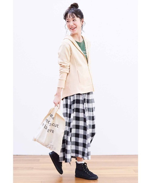 Live in comfort（リブインコンフォート）の「リブ　イン　コンフォート　フレアーラインが素敵な上品パーカー（パーカー・レディース・チャコールグレー/アイボリー・MEDIUM/LARGE/X-LARGE/XX-LARGE/XXX-LARGE/SMALL）」の5枚目の写真