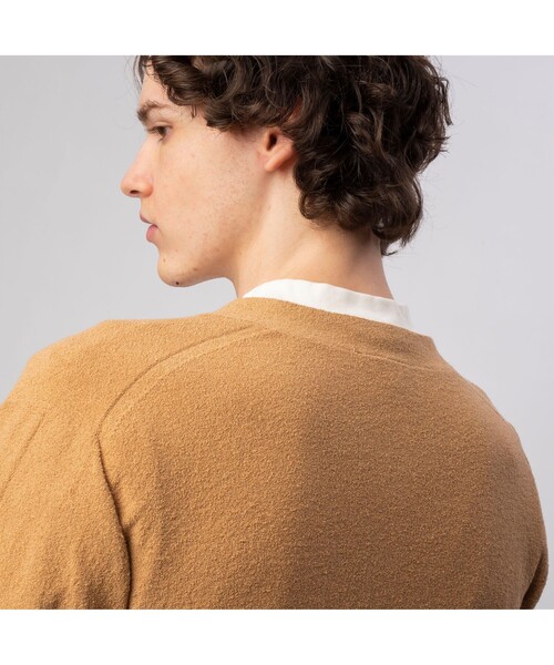 LACOSTE（ラコステ）の「無縫製ニットVネックカーディガン（カーディガン/ボレロ・メンズ・ホワイト/ベージュ/ネイビー・2/4/3/5）」の7枚目の写真