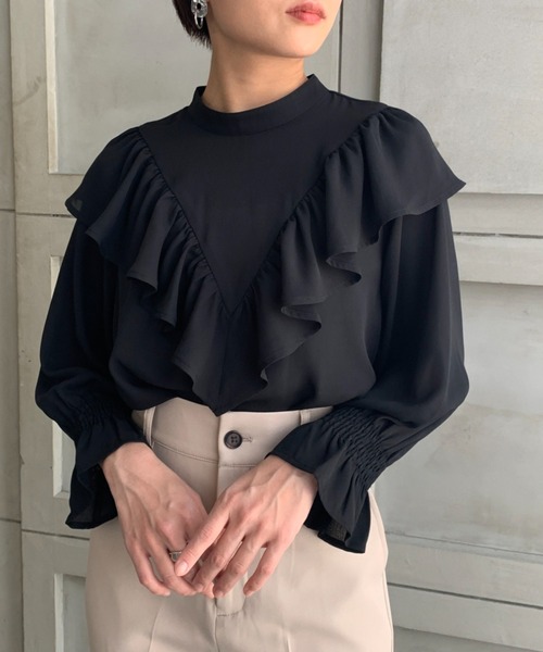 moment+(モーメントプラス)の「シフォンジョーゼットフリルブラウス(シャツ/ブラウス・レディース・カーキ/オフホワイト/ベージュ/ブラウン/ブラック・M/L)」の19枚目の写真