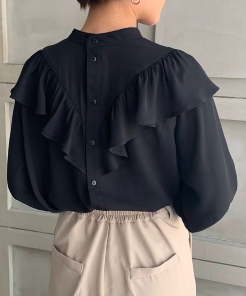 moment+(モーメントプラス)の「シフォンジョーゼットフリルブラウス(シャツ/ブラウス・レディース・カーキ/オフホワイト/ベージュ/ブラウン/ブラック・M/L)」の22枚目の写真