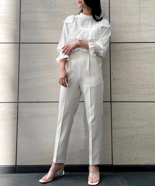 moment+(モーメントプラス)の「シフォンジョーゼットフリルブラウス(シャツ/ブラウス・レディース・カーキ/オフホワイト/ベージュ/ブラウン/ブラック・M/L)」の14枚目の写真