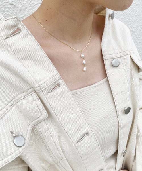 natural couture(ナチュラルクチュール)の「3連パールネックレス(ネックレス・レディース・その他1/その他2・FREE)」の8枚目の写真