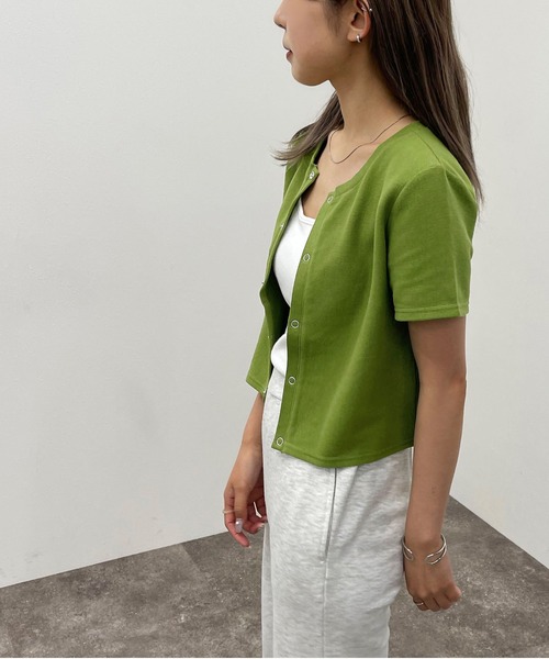 apres jour mignon（アプレジュールミニョン）の「ドットボタンショートトップス【ZOZOTOWN限定アイテム】（Tシャツ/カットソー・レディース・レッド/オフホワイト/グリーン/ナチュラル/ブラック・フリー）」の11枚目の写真