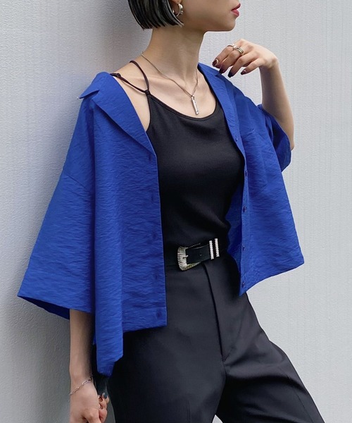 PAGEBOY（ページボーイ）の「ショートオープンカラーシャツ（シャツ/ブラウス・レディース・ブラック/パープル/オフホワイト/ブルー/イエロー系その他・FREE）」の3枚目の写真