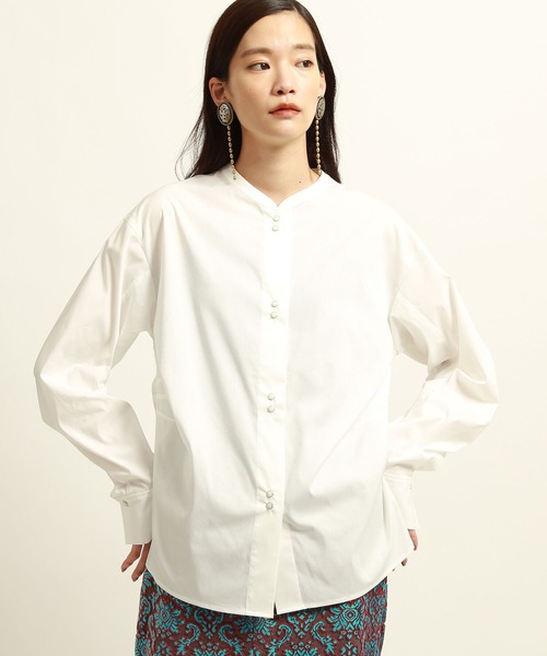 Ray BEAMS（レイビームス）の「Ray BEAMS / カーブスリーブ バンドカラー シャツ（シャツ/ブラウス・レディース・ホワイト/ライトグレー・ONE SIZE）」の4枚目の写真