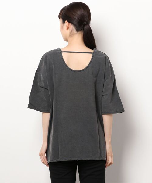 DISCOAT（ディスコート）の「【ARTEX/アルテックス】バックオープンチュニックロングTシャツ（Tシャツ/カットソー・レディース・ホワイト系その他/チャコールグレー・FREE）」の3枚目の写真