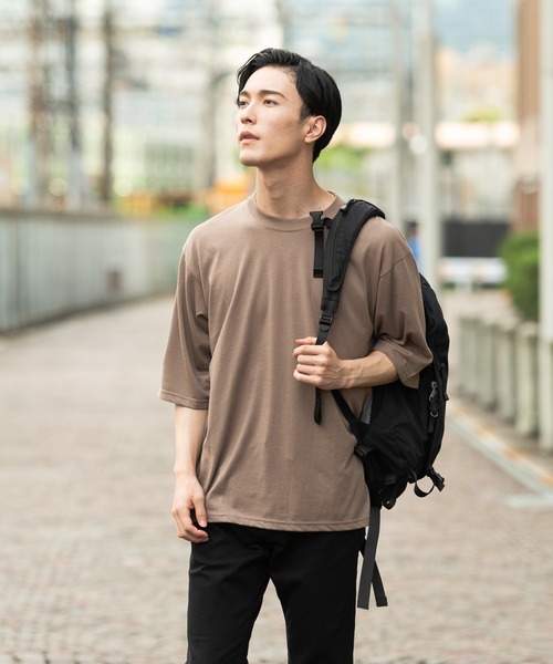 Blue Standard (ブルースタンダード)の「【BLUE STANDARD/ブルースタンダード】ほどよくオーバーサイズゆったりシルエット 天竺使用5分袖Tシャツ(Tシャツ/カットソー・メンズ・ホワイト/ブラック/ベージュ/ネイビー/ブラウン/オリーブ・MEDIUM/LARGE/X-LARGE)」の3枚目の写真