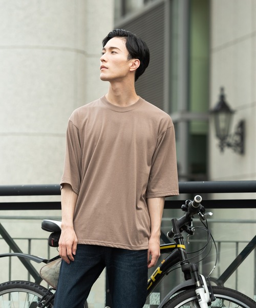 Blue Standard (ブルースタンダード)の「【BLUE STANDARD/ブルースタンダード】ほどよくオーバーサイズゆったりシルエット 天竺使用5分袖Tシャツ(Tシャツ/カットソー・メンズ・ホワイト/ブラック/ベージュ/ネイビー/ブラウン/オリーブ・MEDIUM/LARGE/X-LARGE)」の15枚目の写真