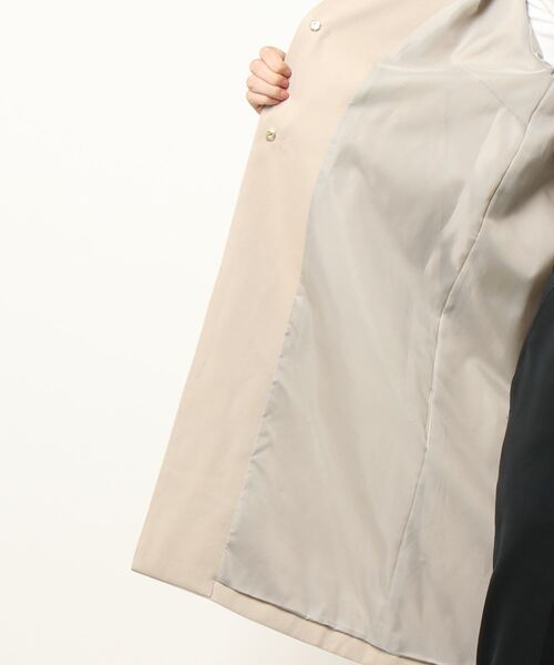 Te chichi CLASSIC(テチチクラシック)の「バイカラーノーカラーコート(ノーカラーコート・レディース・ネイビー/ベージュ・MEDIUM/SMALL)」の5枚目の写真