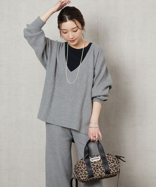 FREAK'S STORE(フリークスストア)の「▽【WEB限定】深Vネックニットセットアップ(ニット/パンツ)(ニット/セーター・レディース・ブラック/ベージュ/グレー/グリーン/ナチュラル・SMALL/MEDIUM)」の7枚目の写真