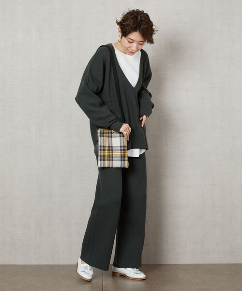 FREAK'S STORE(フリークスストア)の「▽【WEB限定】深Vネックニットセットアップ(ニット/パンツ)(ニット/セーター・レディース・ブラック/ベージュ/グレー/グリーン/ナチュラル・SMALL/MEDIUM)」の16枚目の写真
