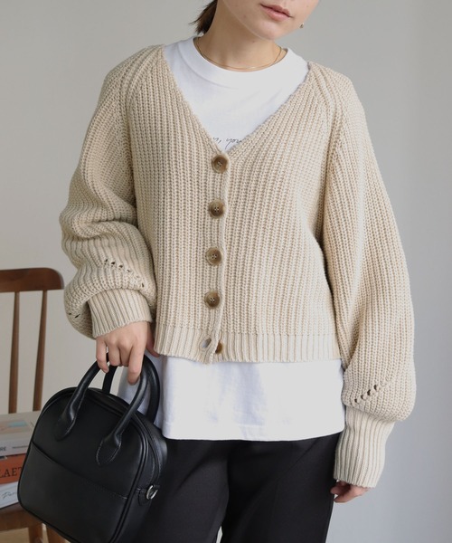 HER CLOSET(ハークローゼット)の「【shemoshelly】バルキーニットVネックショートカーディガン(カーディガン/ボレロ・レディース・ブラック/ブラウン/イエロー/ライトベージュ・M)」の15枚目の写真