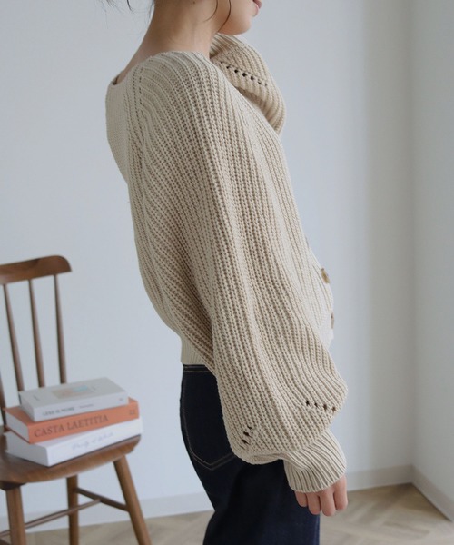 HER CLOSET(ハークローゼット)の「【shemoshelly】バルキーニットVネックショートカーディガン(カーディガン/ボレロ・レディース・ブラック/ブラウン/イエロー/ライトベージュ・M)」の11枚目の写真