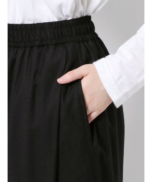 ELENDEEK（エレンディーク）の「イージーコクーンパンツ（その他パンツ・レディース・ブラック/レッド/パープル/カーキ・01/02）」の15枚目の写真