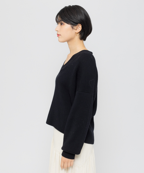 Rouge vif(ルージュヴィフ)の「Vネック両畦ニット(ニット/セーター・レディース・ホワイト/イエロー/グレー/レッド/ブラック・フリー)」の19枚目の写真