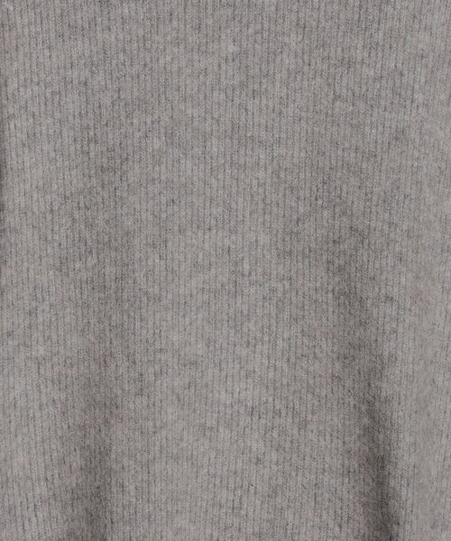 SHIPS（シップス）の「〈手洗い可能〉ヘアリークルーネックプルオーバー◆（ニット/セーター・レディース・ベージュ/ブラック/ライラック/ブラウン/グレー・ONE SIZE）」の7枚目の写真