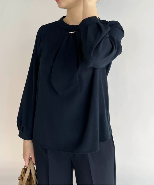 PICCIN(ピッチン)の「メタルパーツ付きボウタイブラウス(シャツ/ブラウス・レディース・オフホワイト/ライトグレー/ネイビー・M)」の15枚目の写真